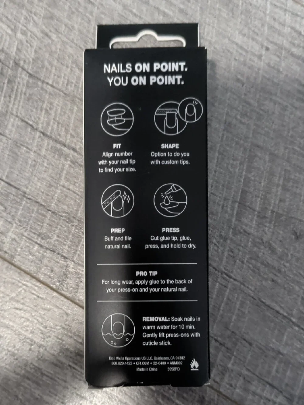 OPI On Point Press-On Mani - Little Black Onyx Dress (Black)